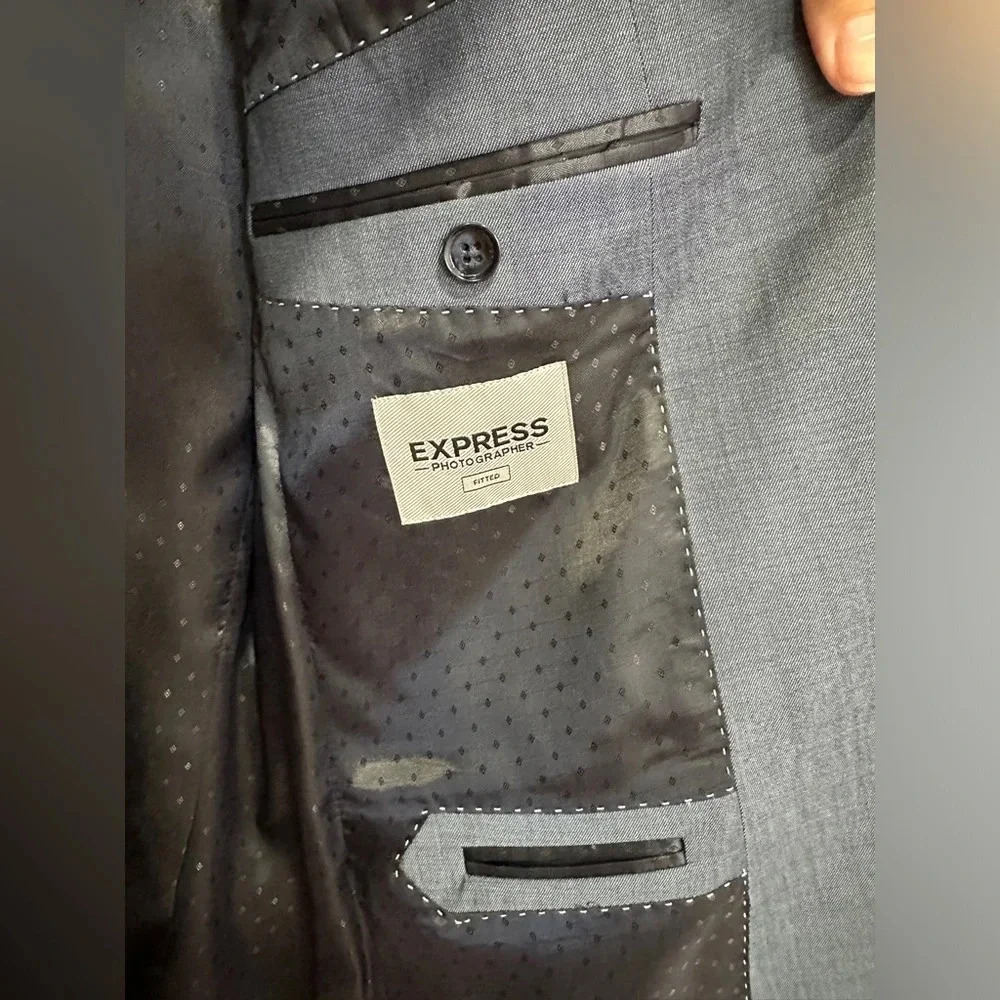 Express | Men’s fitted 3 piece suit - Picture 14 of 14